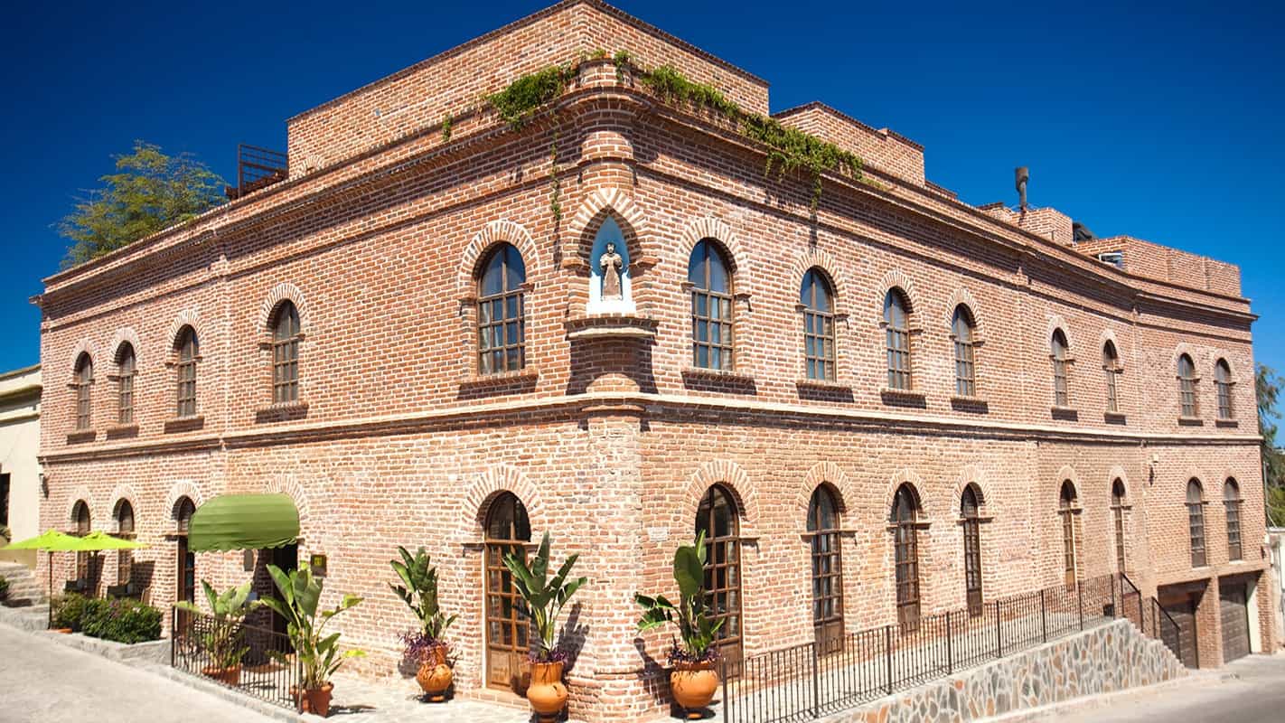 El Guaycura Boutique Hotel Beach Club & Spa